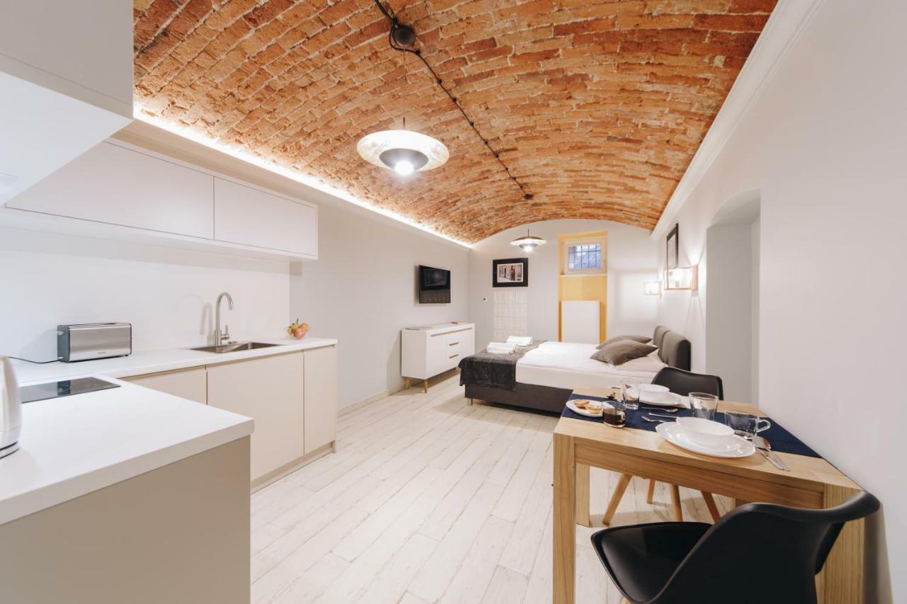Platan - Ground Floor - Studencka 25 Street